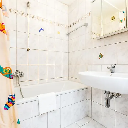 Neubrück Apartamento Colonia